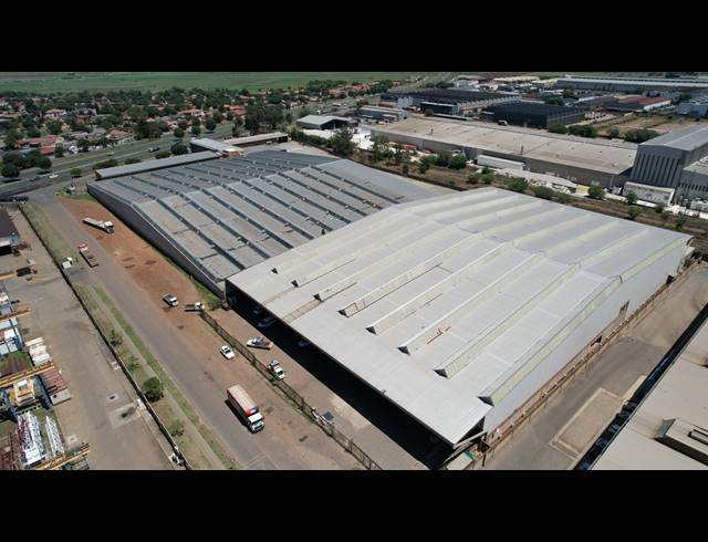 32,965M² WAREHOUSE TO LET IN ROODEKOP